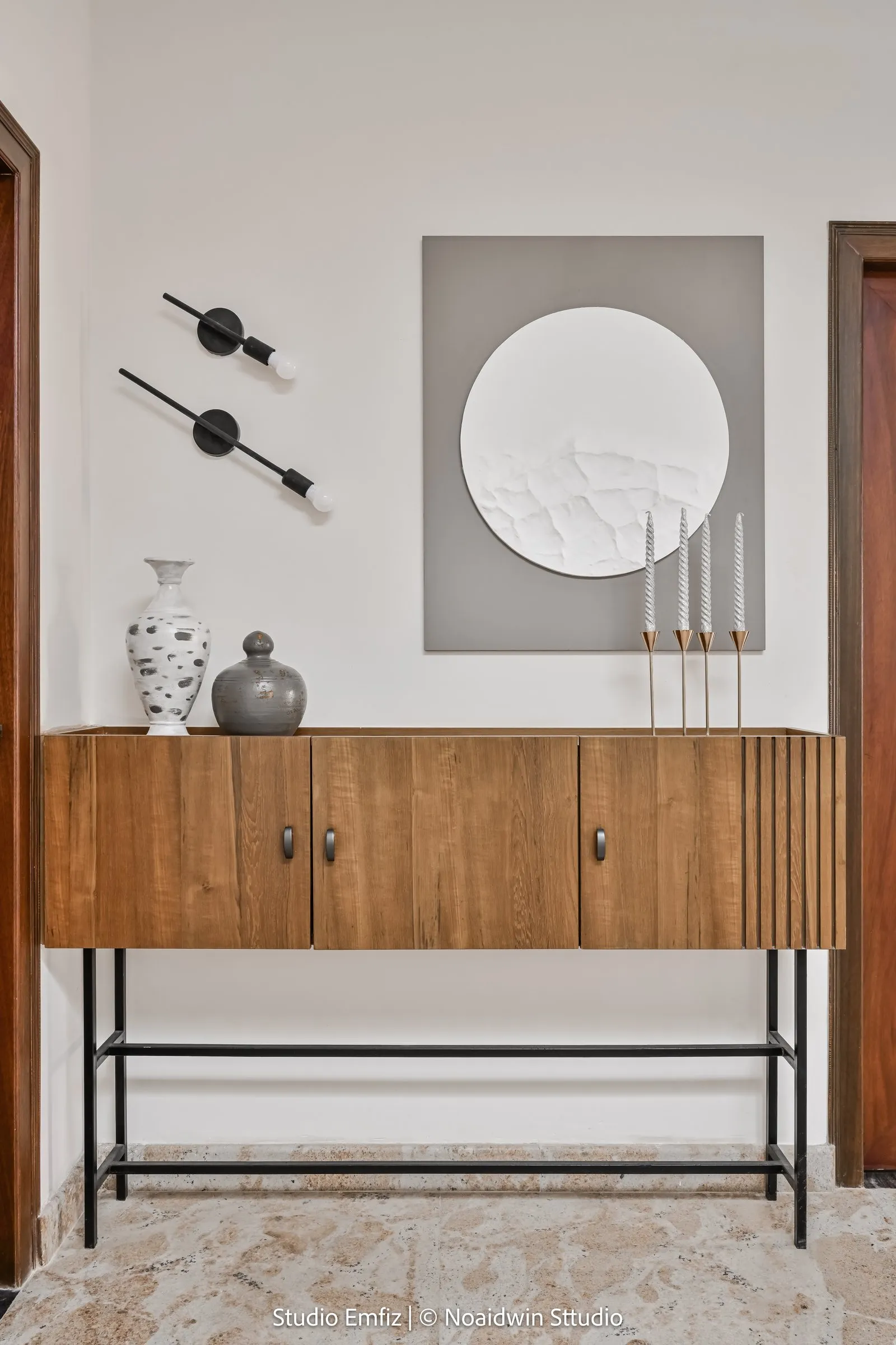 Fluted wooden console with a white wall piece